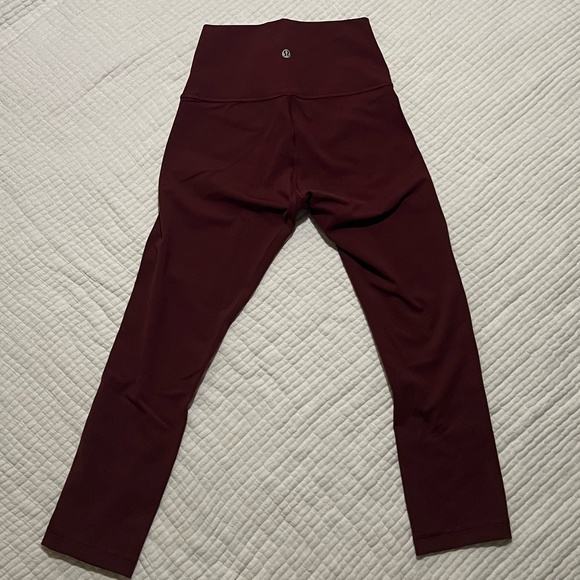 Lululemon Wunder Under High-Rise Crop 21" *Luxtreme RED MERLOT - Picture 3 of 6